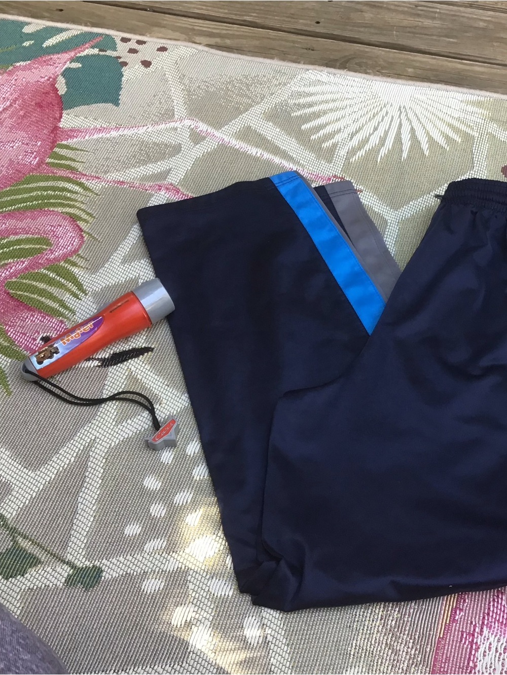 Big Boys XL Everlast Stretch Pants + VTG Cars Energizer Flashlight